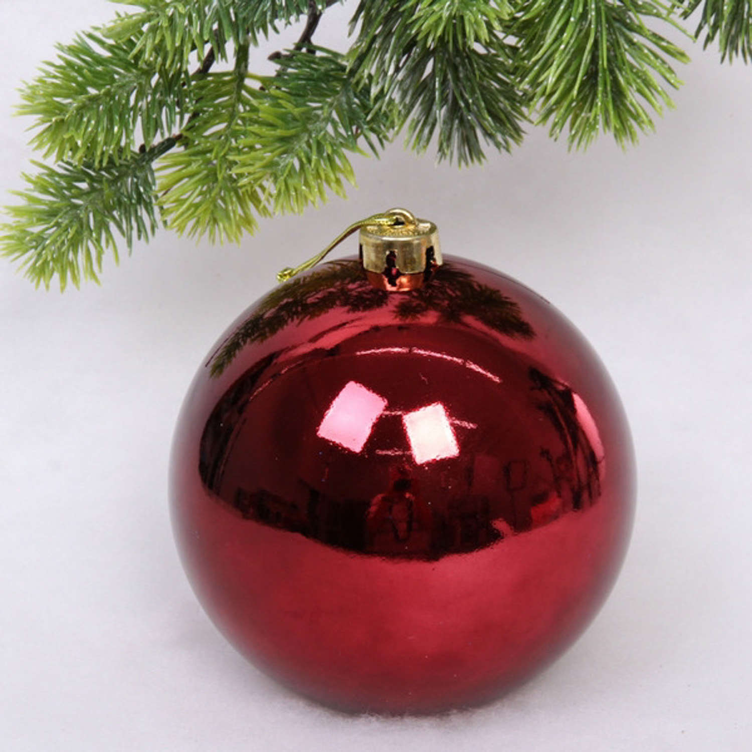 Новогодний шар 15 см "Глянец", темный рубин Новогодний шар 15 см "Глянец", темный рубин