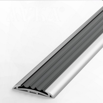 Профиль для ступеней входной группы 40х900 мм Лука ПС 08-1, ПВХ вставка, серебро люкс